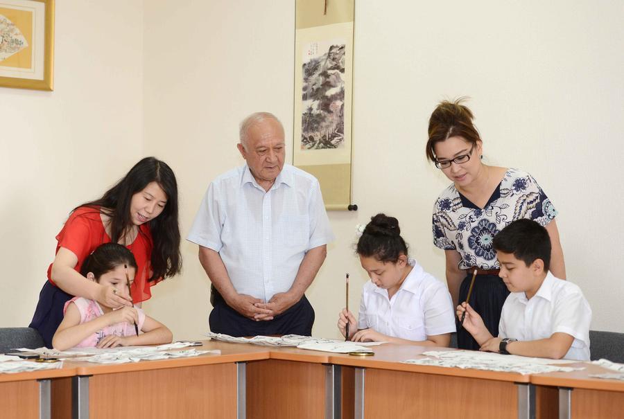 Mandarin fever in Uzbekistan(1/5)