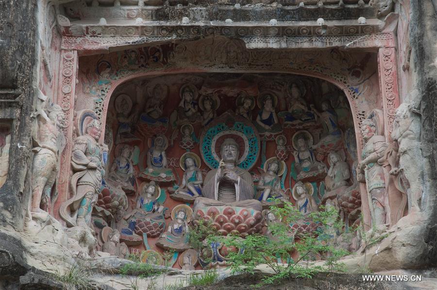 Bazhong Grottoes: Bring you back to Tang Dynasty(1/8)