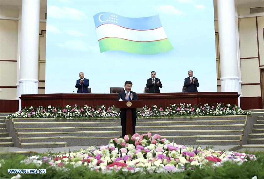 President Xi addresses Uzbek Parliament(1/3)