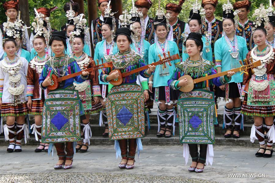 Grand Song of Dong performed in Guizhou(1/7)