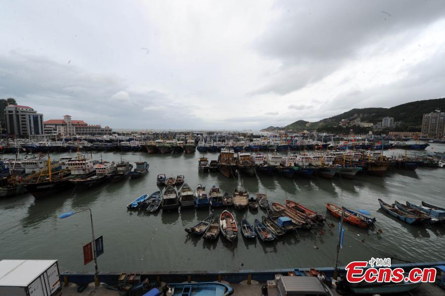 East China braces for super typhoon Nepartak (1/5)