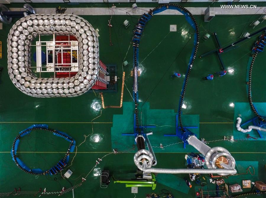 China's 1st domestically produced 500 KV polyethylene submarine cable under final test (1/5)