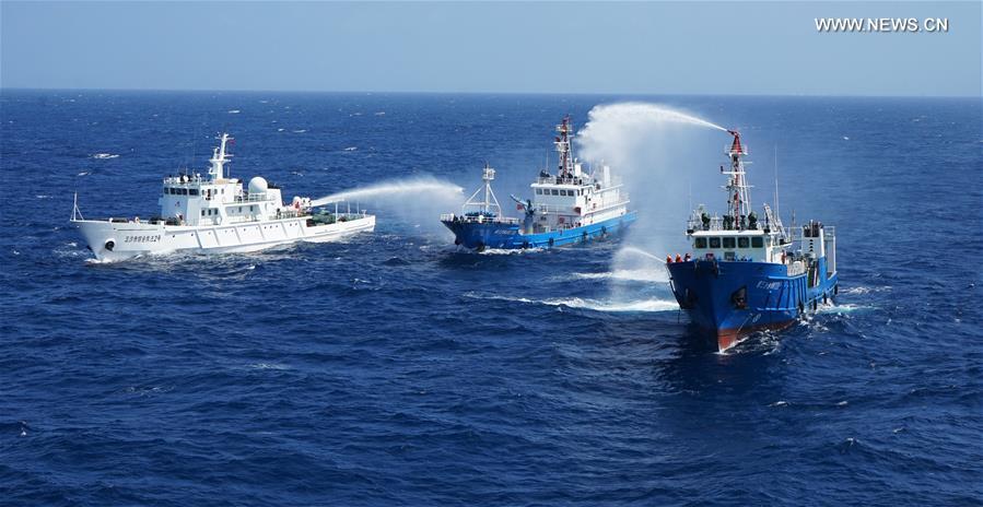 Emergency drill held near Sansha in South China Sea(1/4)