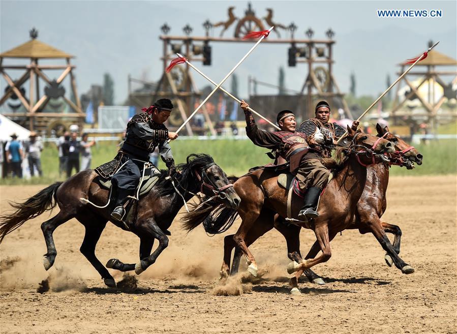 Regional Naadam festival kicks off in N. China(1/8)