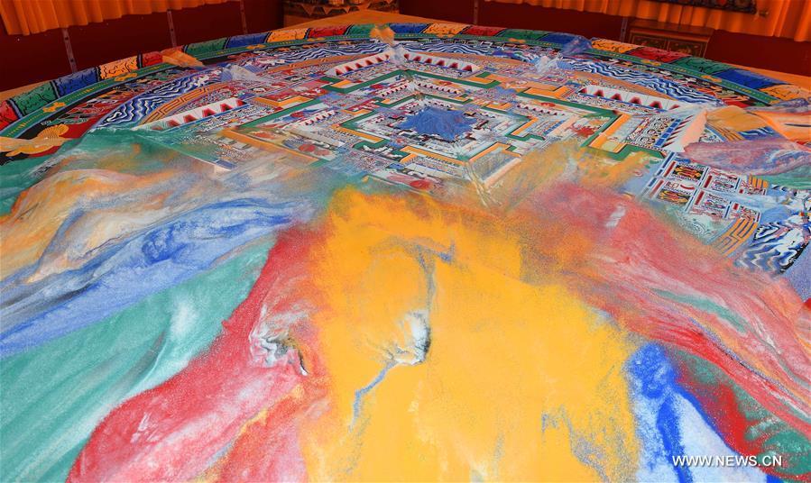 1st Kalachakra ritual given by Panchen Lama concludes(1/4)