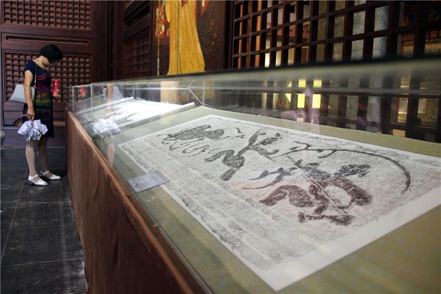 Exhibition of Chinese Han Dynasty paintings held in Suzhou(1/8)