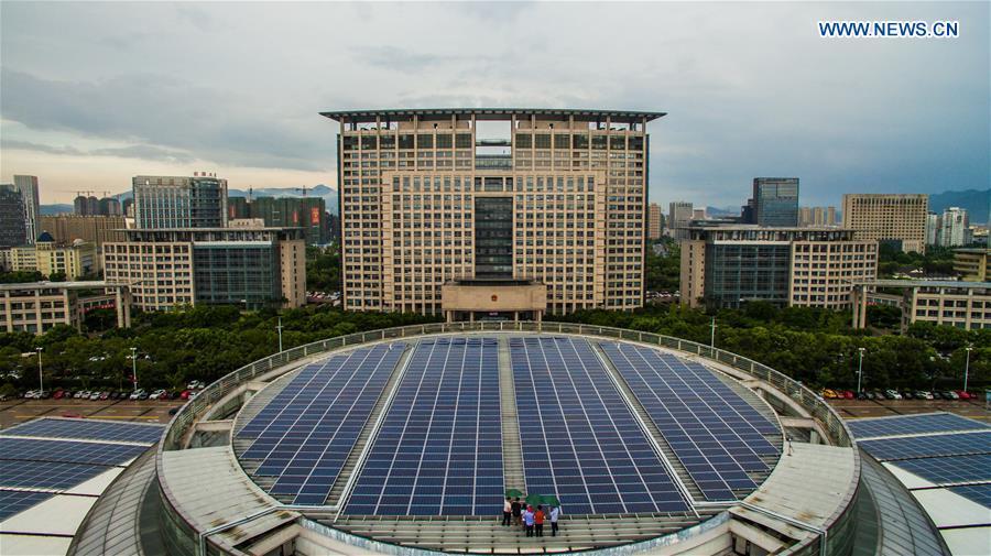 Solar panels on buildings put into use in Zhejiang(1/3)