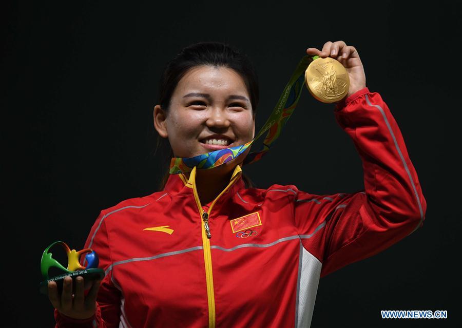 Zhang Mengxue wins China's 1st gold medal at Rio Olympics(1/4)