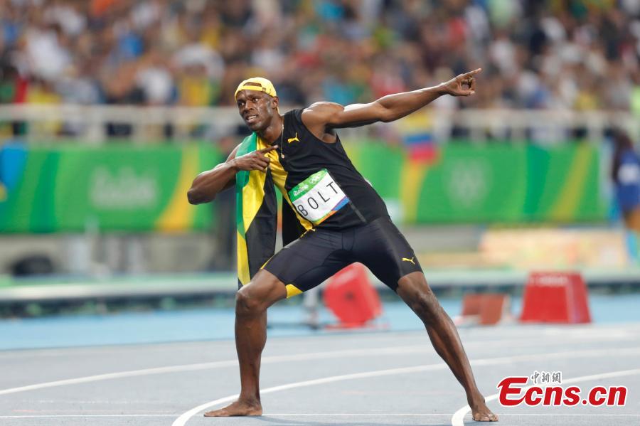 Usain Bolt wins the 100 meters (1/2)