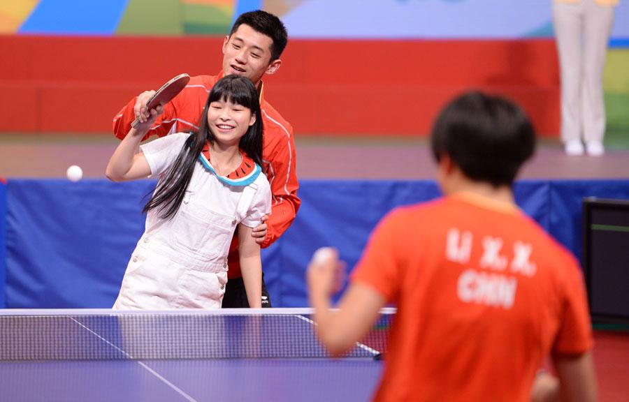 Hong Kong fans meet and greet mainland Olympians(1/5)