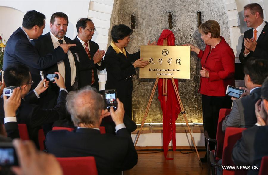 Angela Merkel inaugurates Germany's 17th Confucius Institute(1/6)