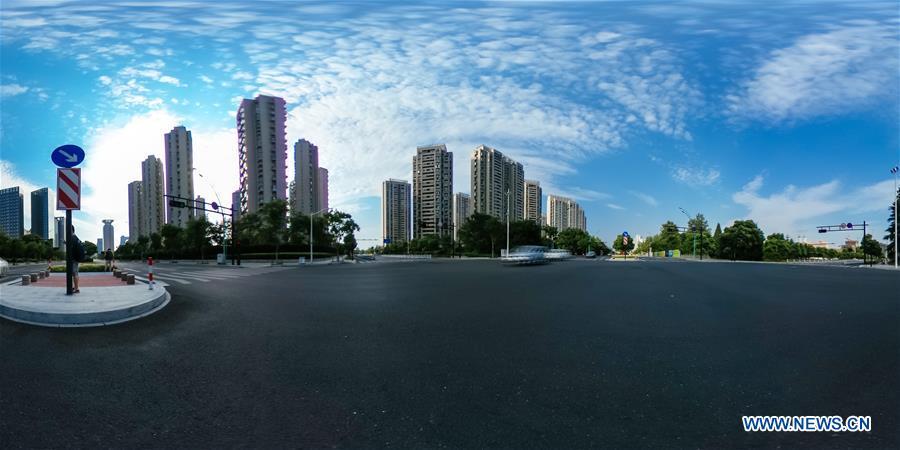 Panoramic view of Hangzhou, E China(1/7)