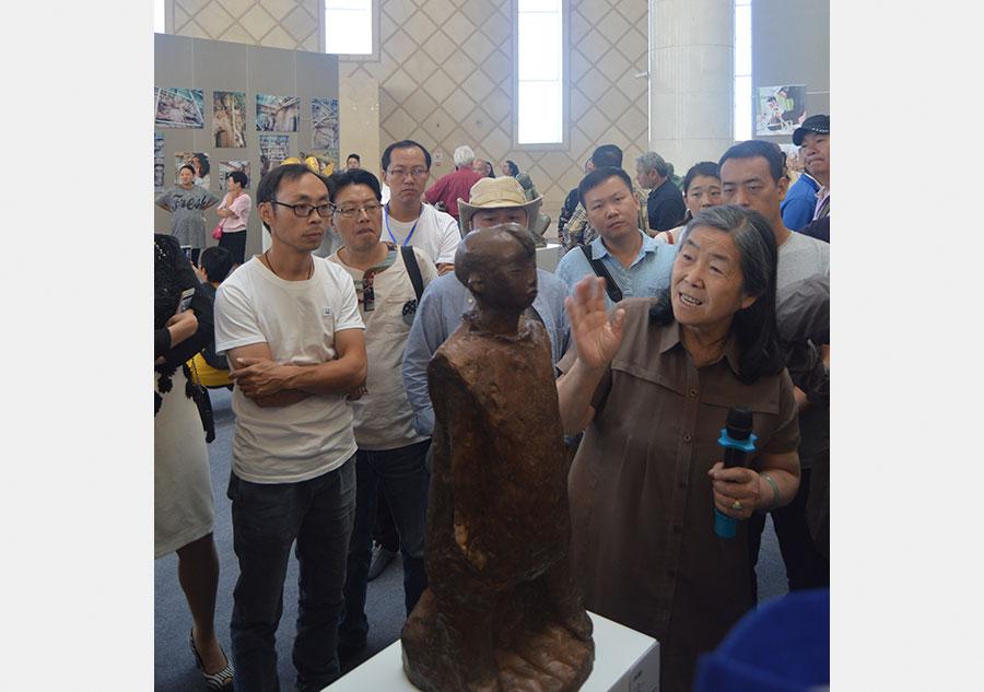 Sculptor He E's artworks highlight cultural expo in Ordos(1/6)