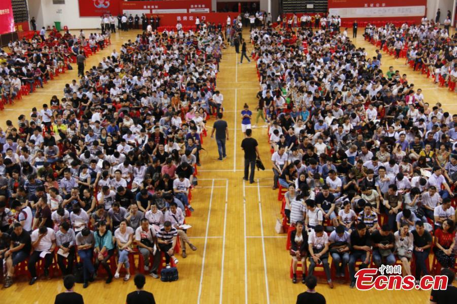 East China city sees property market boom (1/2)