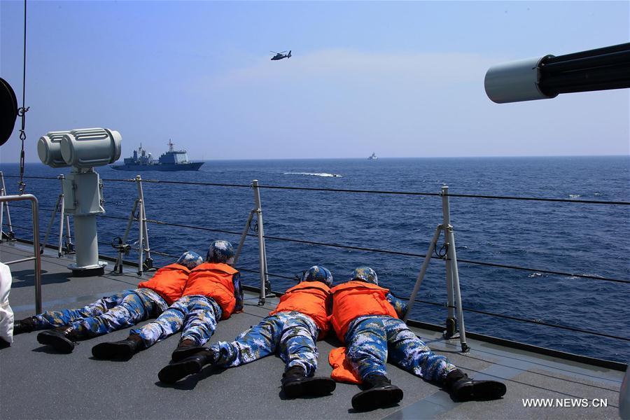 Chinese frigate \