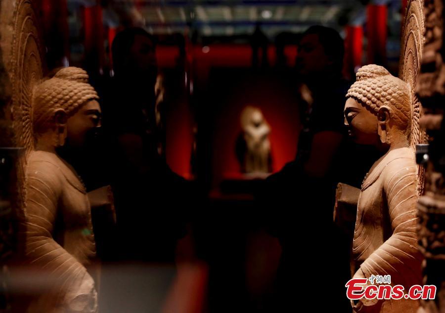 Palace Museum hosts Chinese and Indian sculptures exhibition (1/3)