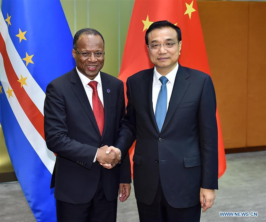 Premier Li starts Macao visit(11/11)