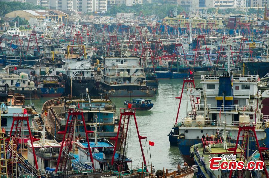 Hainan braces for most powerful typhoon in a decade(1/7)