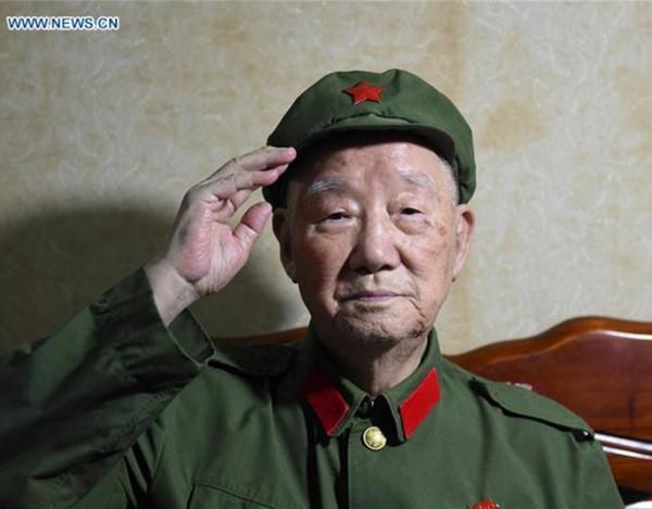 Veterans mark 80th anniv. of end of Red Army's Long March(1/12)