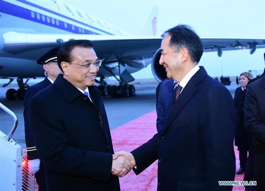 Premier Li arrives in Kazakhstan for official visit(1/4)