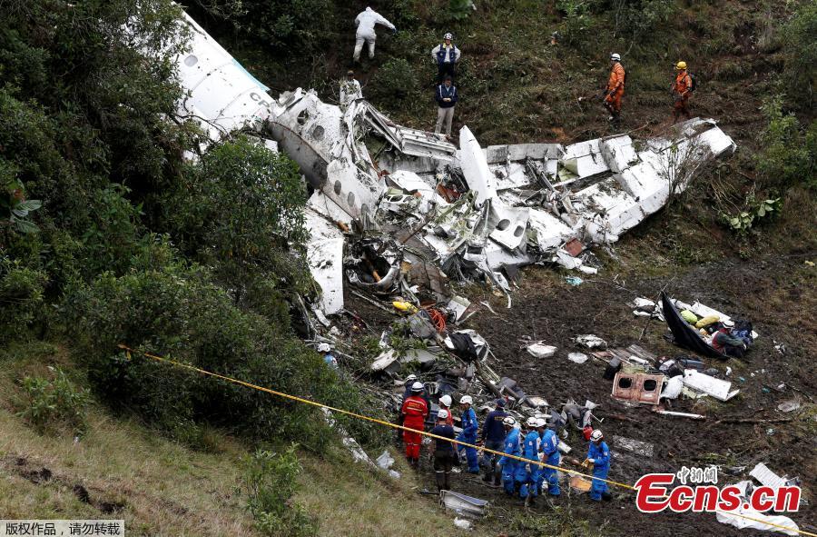 Colombia plane crash: 76 dead and 6 survivors on flight carrying Chapecoense football team(1/6)