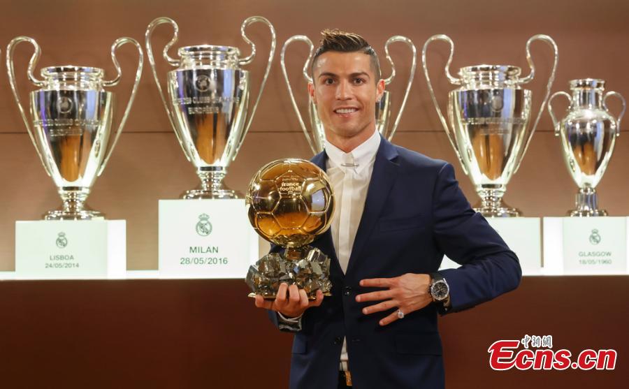 Cristiano Ronaldo wins fourth Ballon d'Or(1/4)