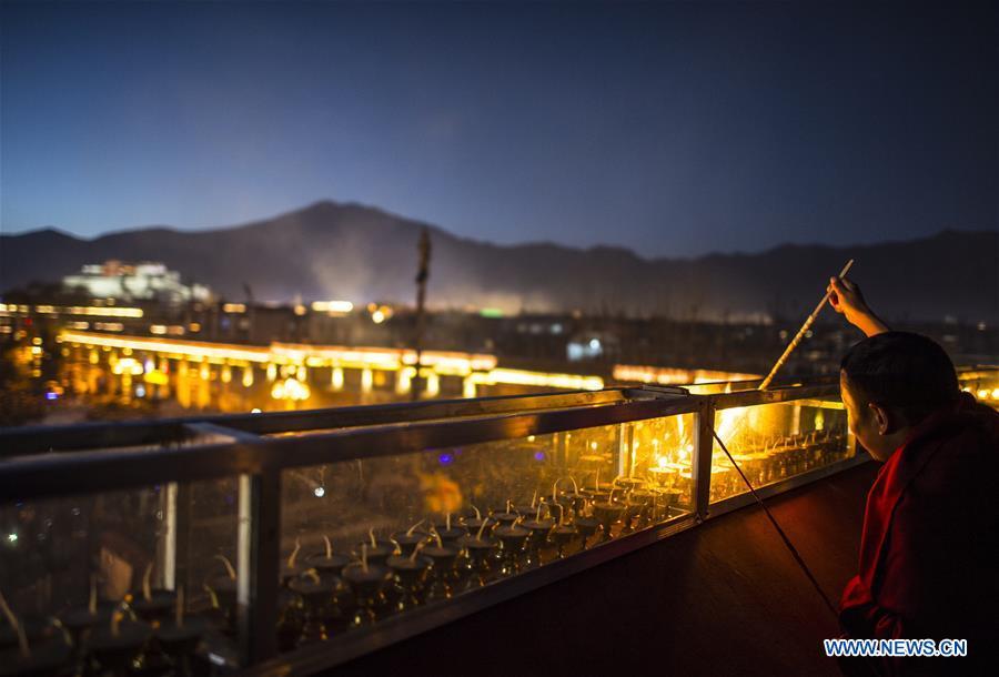 Butter Lamp Festival celebrated in China's Tibet (1/6)