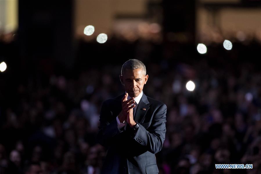 Obama bids farewell to nation in emotional address (1/8)