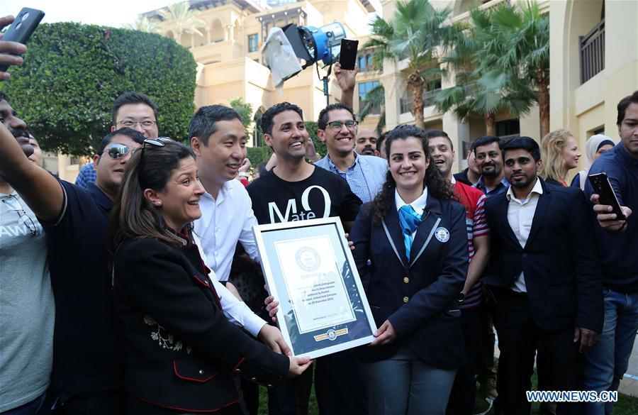 China's Huawei breaks Guinness selfie world record in Dubai (1/6)