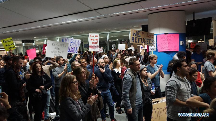Protesters in U.S. denounce Trump's entry ban on 7 Muslim states(1/5)