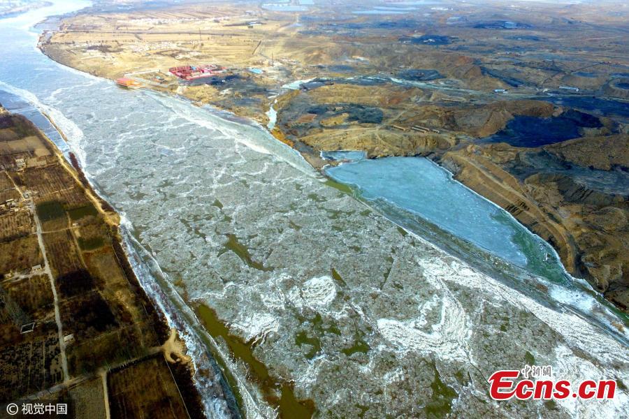 Frozen Yellow River free of ice jams(1/3)