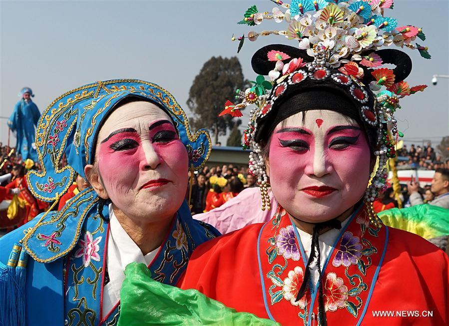 Actors perform Shehuo at a temple fair in Junxian County, central China\'s Henan Province, Feb. 12, 2017. Shehuo is a folk entertainment popular in China. It can be traced back to ancient rituals to worship the earth, which people believe could bring good harvests and fortunes in return. (Xinhua/Li An)