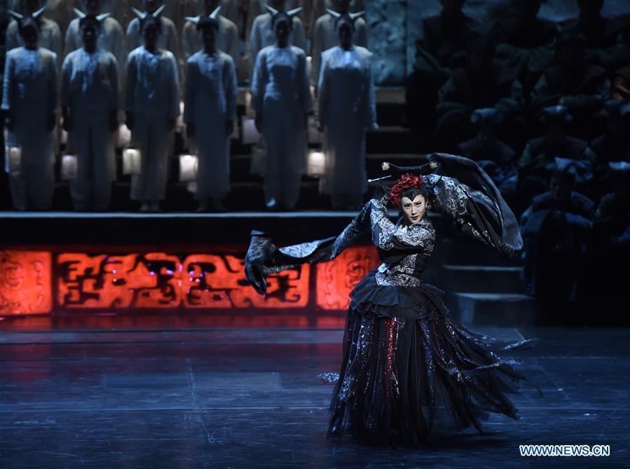 Actors perform opera Turandot in Beijing (1/6)