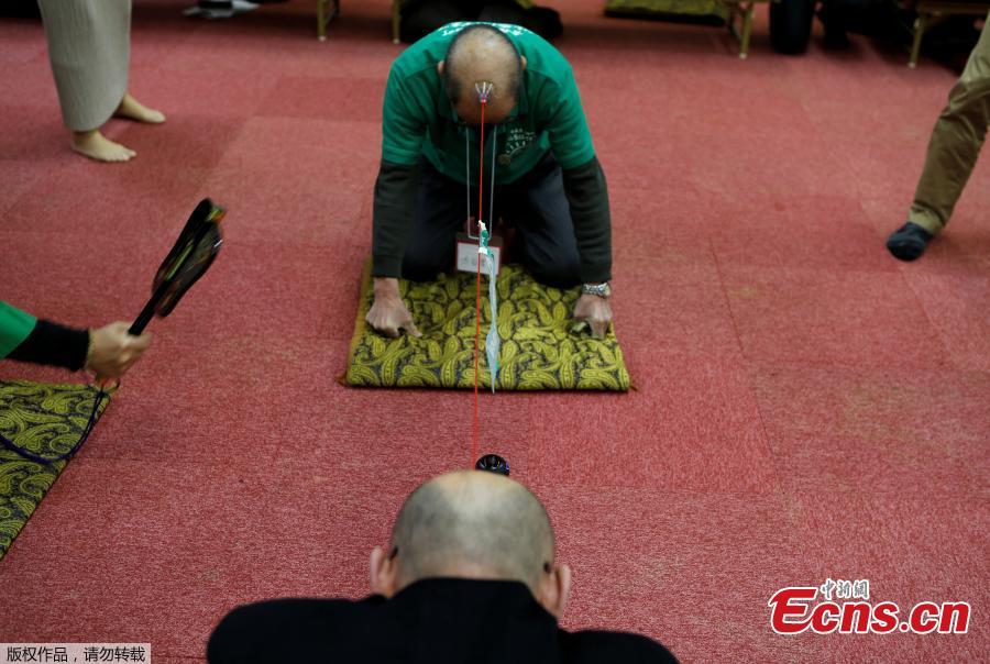 Japanese men hold competition to celebrate baldness (1/3)