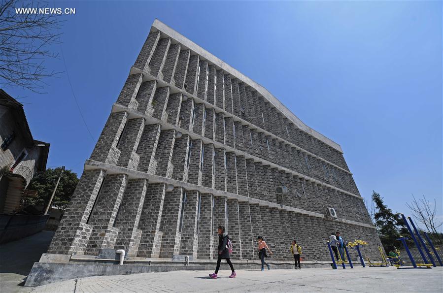 Rural hospital building recognized with Int'l Emerging Architect prize(1/10)