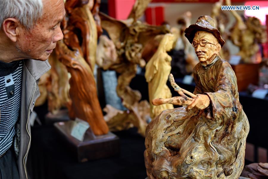 Cross-strait craftwork expo held in SE China's Fujian(1/7)