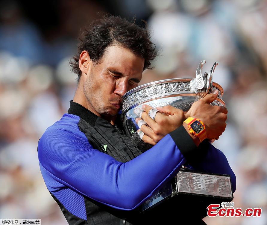 Nadal routs Wawrinka for record 10th French Open (1/6)