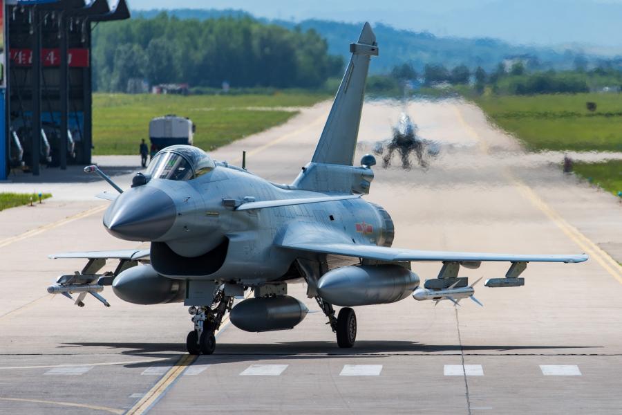 J-10B fighter jets in training for 2017 International Army Games(1/17)