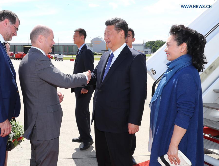President Xi arrives in Hamburg for G20 summit(1/3)