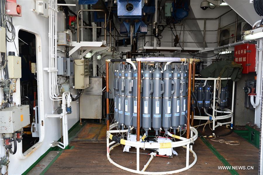 Photo taken on July 10, 2017 shows scientific detection equipments on the comprehensive research vessel, the Kexue (Science), in Qingdao, east China\'s Shandong Province. The 99.6-meter-long and 17.8-meter-wide ship carrying scientific detection equipments domestically developed by China set off here Monday. (Xinhua/Zhang Xudong)