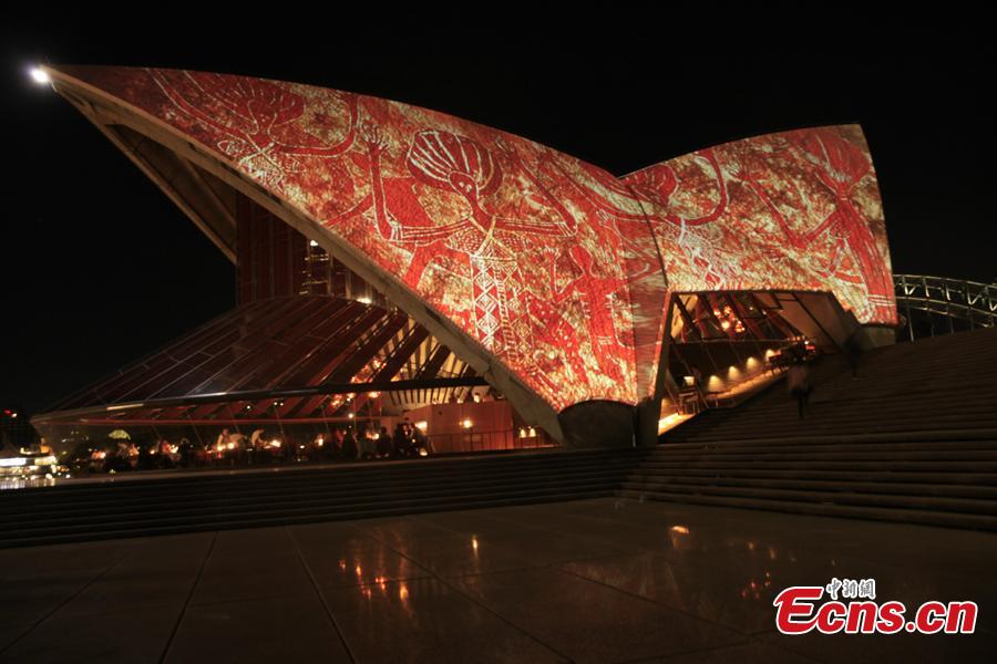 Sydney Opera House sails light up with indigenous culture(2/4)