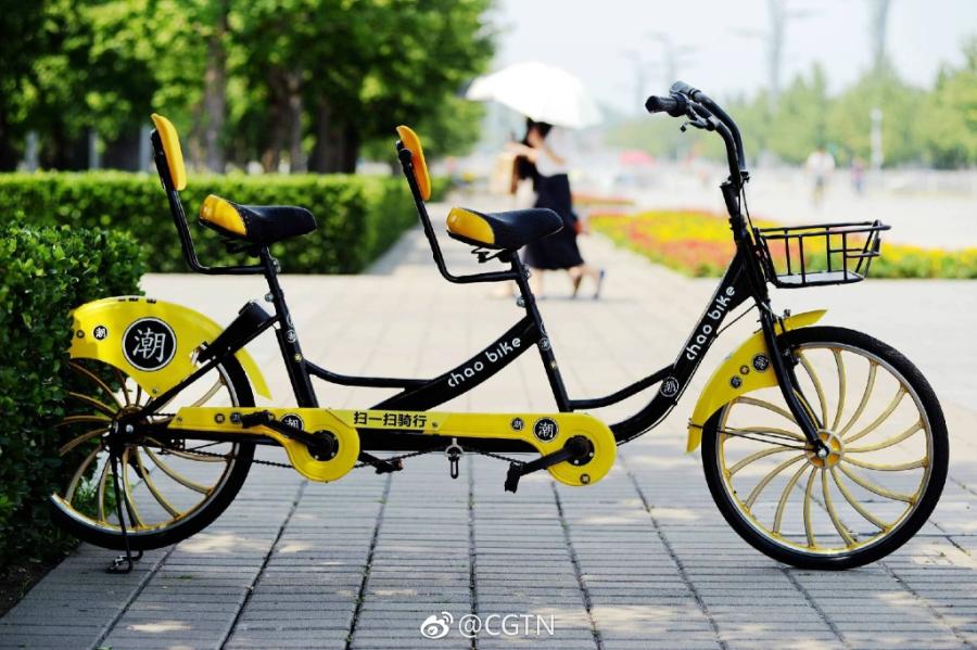 Tandem bike joins bike-sharing family(1/4)