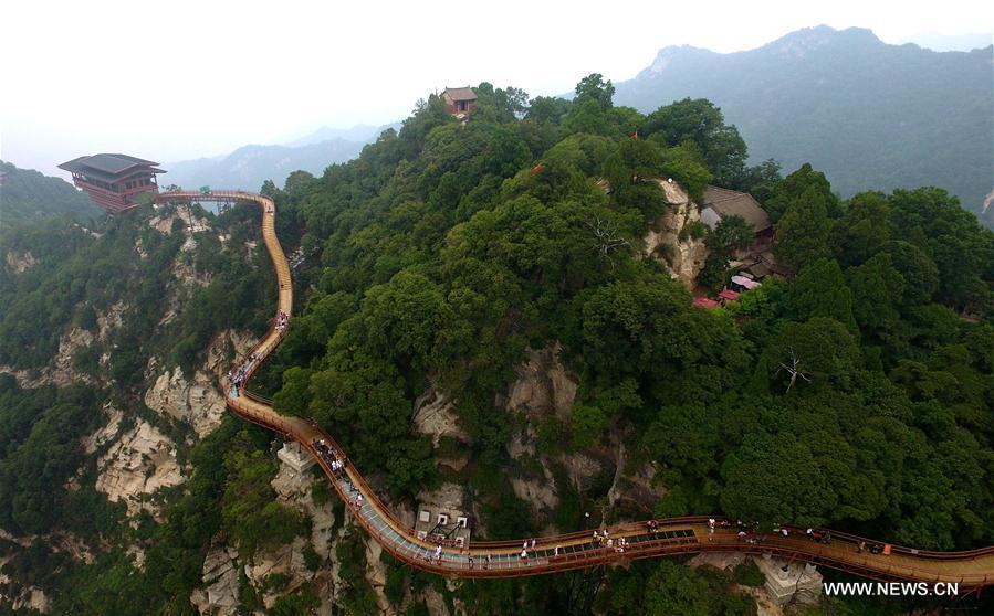 Scenery of plank road on cliff of Shaohua Mountain(1/3)