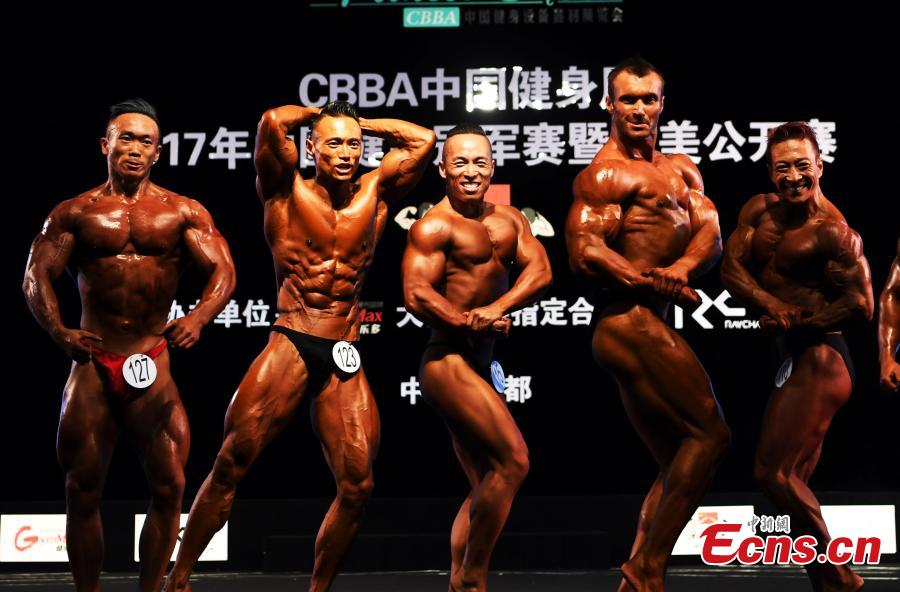 An eye-opening show of muscles at China Fitness (1/10)