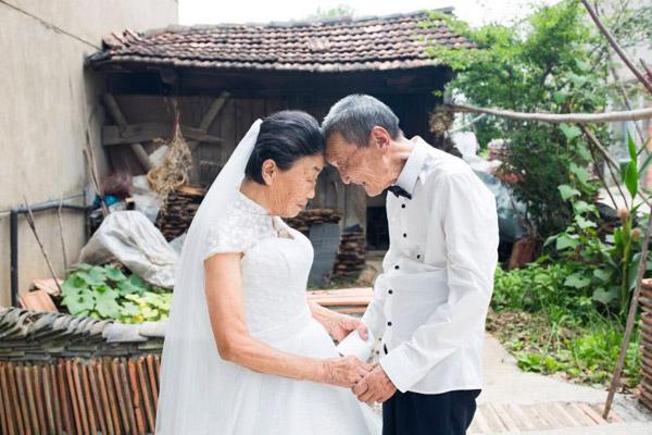 Never too late for picture-perfect wedding shots(1/7)