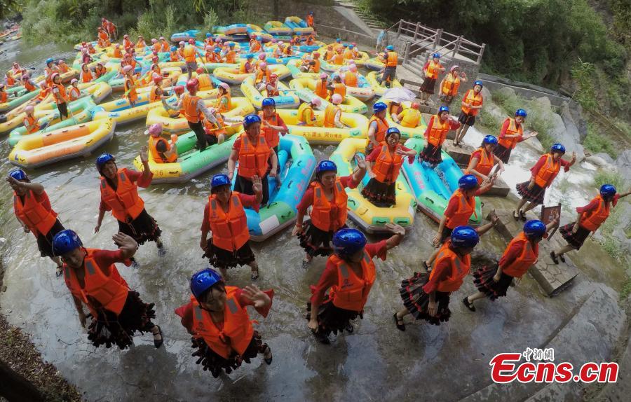 Square dancing on the water(1/8)