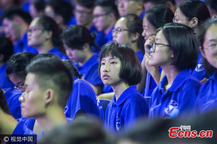 13-year-old girl becomes youngest student at Zhejiang University(1/3)
