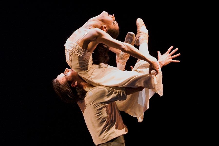 Russian ballet company to bring 2 productions to China(1/4)