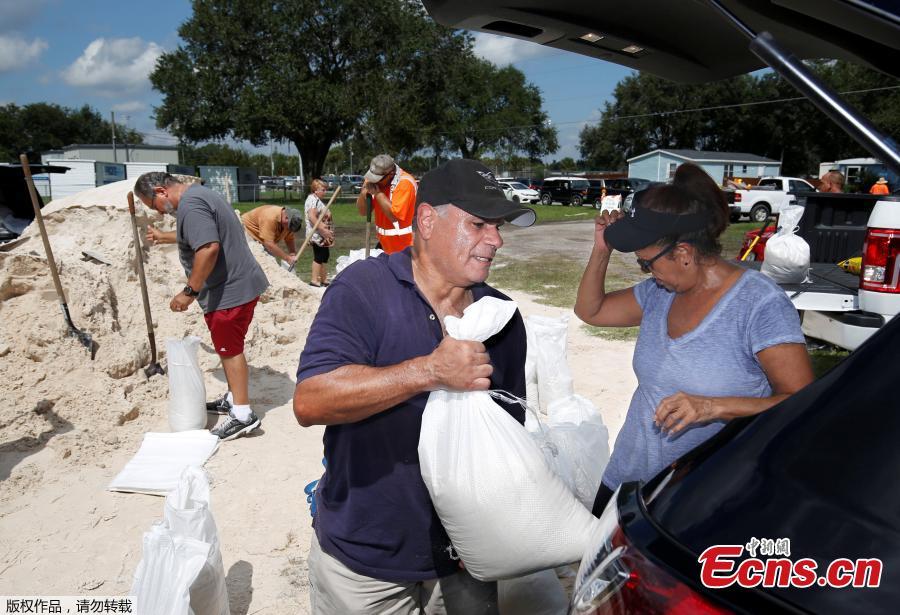 Florida residents prepare for Hurricane Irma(1/6)
