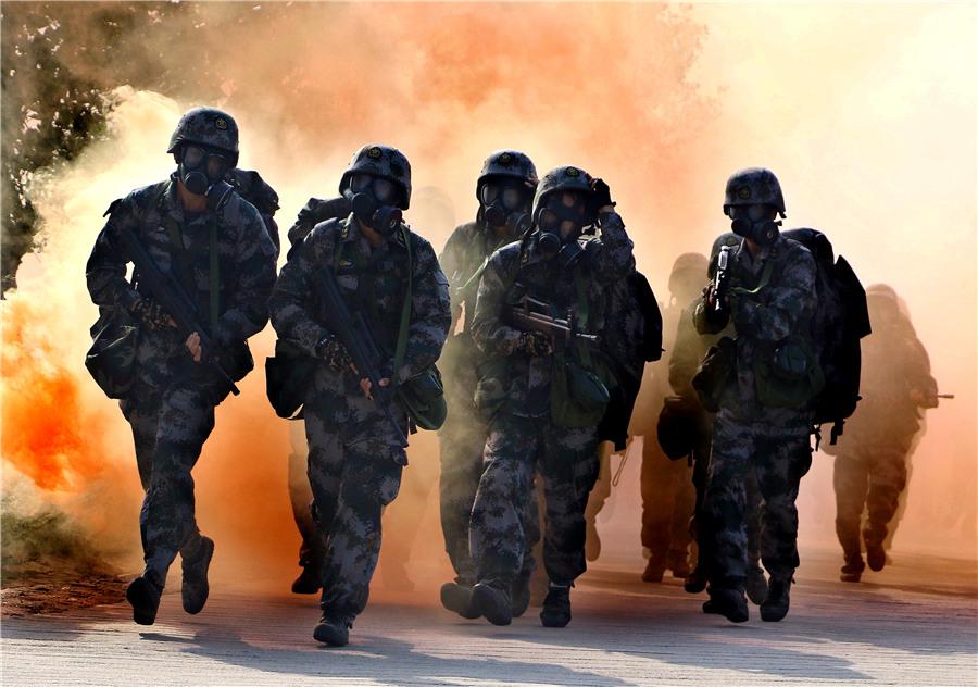 College life starts with guns, daggers and military training(1/2)